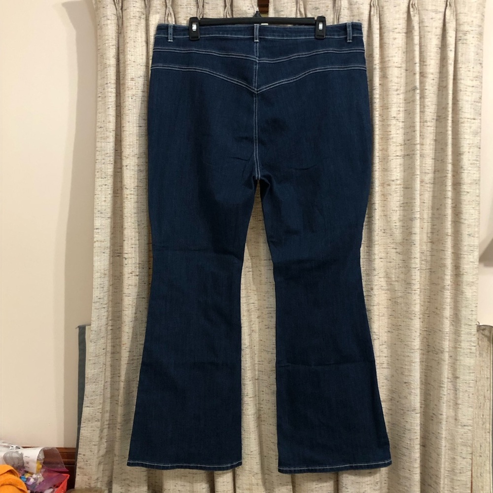 ModCloth The Bianca High Rise Flared Jeans - Picture 7 of 8